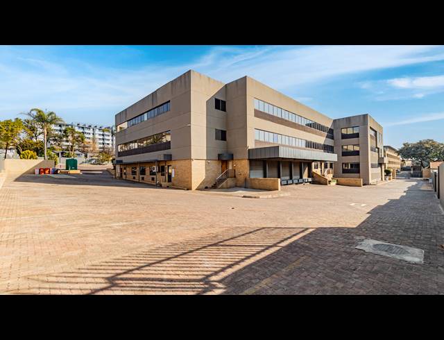 5,047M² OFFICE TO LET IN FERNDALE